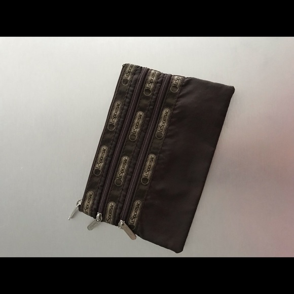 LeSportsac Pouch - Picture 2 of 3